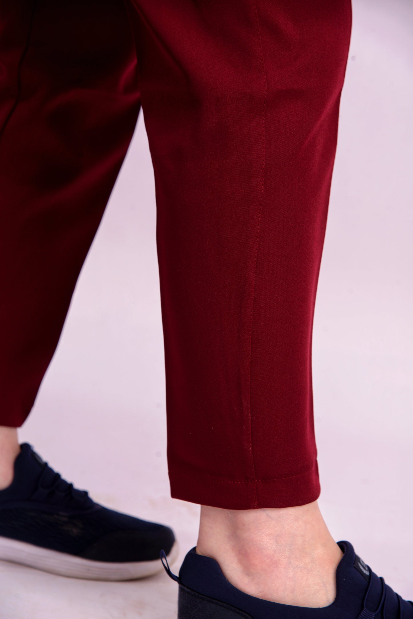 𝐈𝐌𝐏𝐄𝐑𝐈𝐀𝐋 𝐑𝐄𝐃 𝐕-𝐍𝐞𝐜𝐤 𝐬𝐜𝐫𝐮𝐛