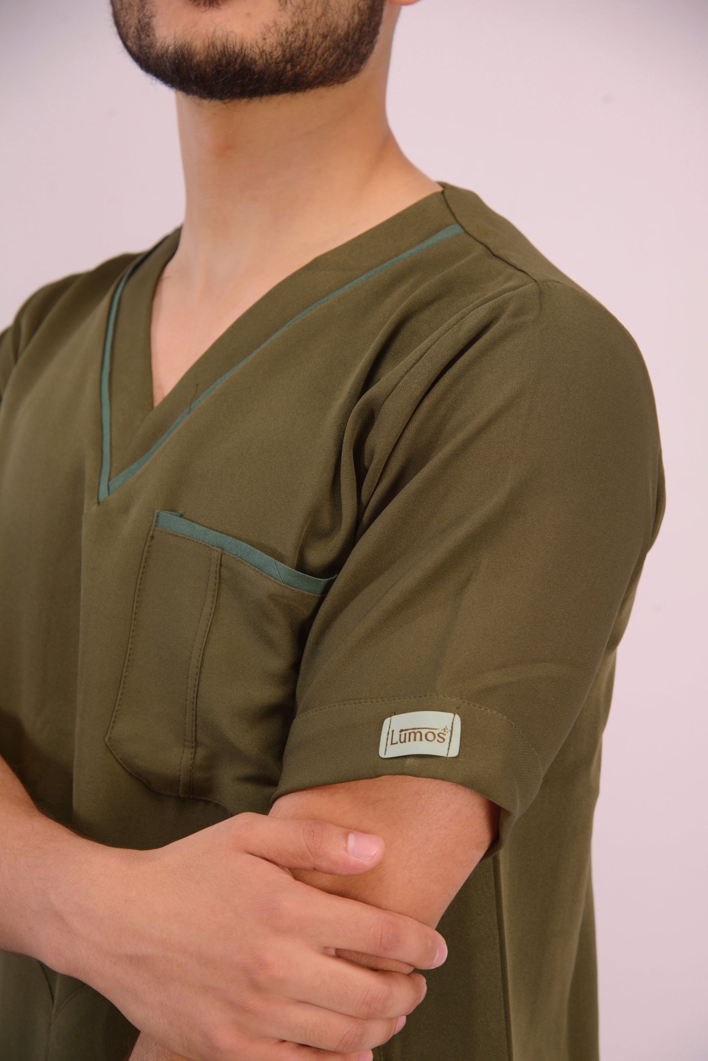 𝐎𝐋𝐈𝐕𝐄 𝐆𝐑𝐄𝐄𝐍  𝐕-𝐍𝐞𝐜𝐤 𝐬𝐜𝐫𝐮𝐛