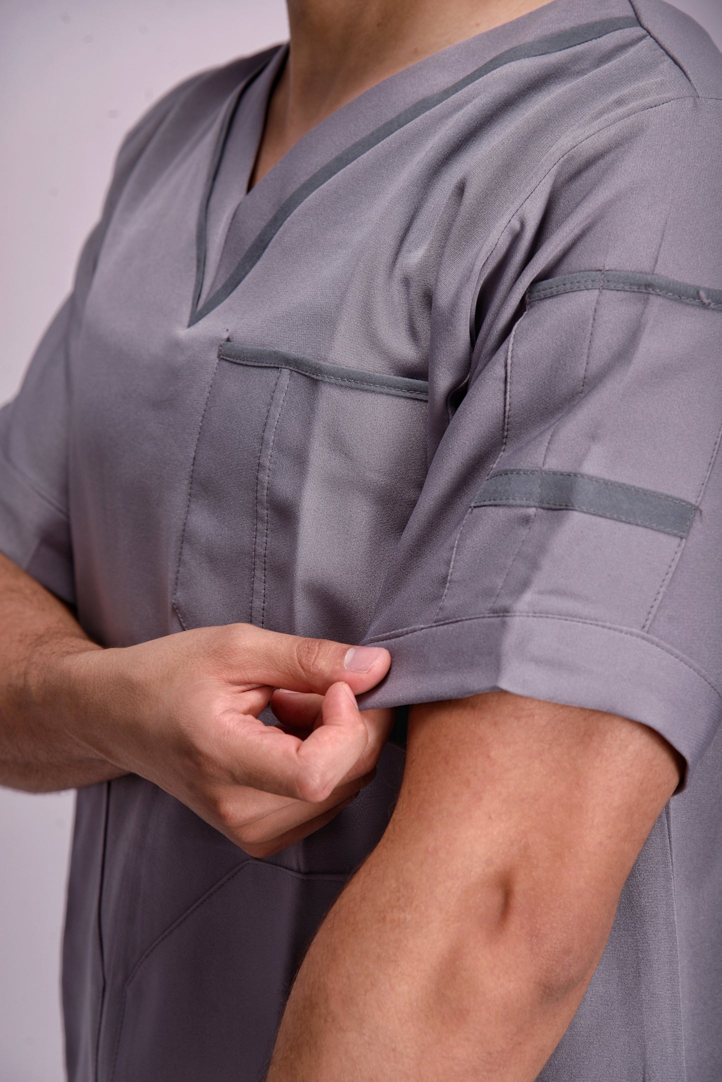 𝐂𝐋𝐎𝐔𝐃 𝐆𝐑𝐀𝐘 𝐕-𝐍𝐞𝐜𝐤 𝐬𝐜𝐫𝐮𝐛