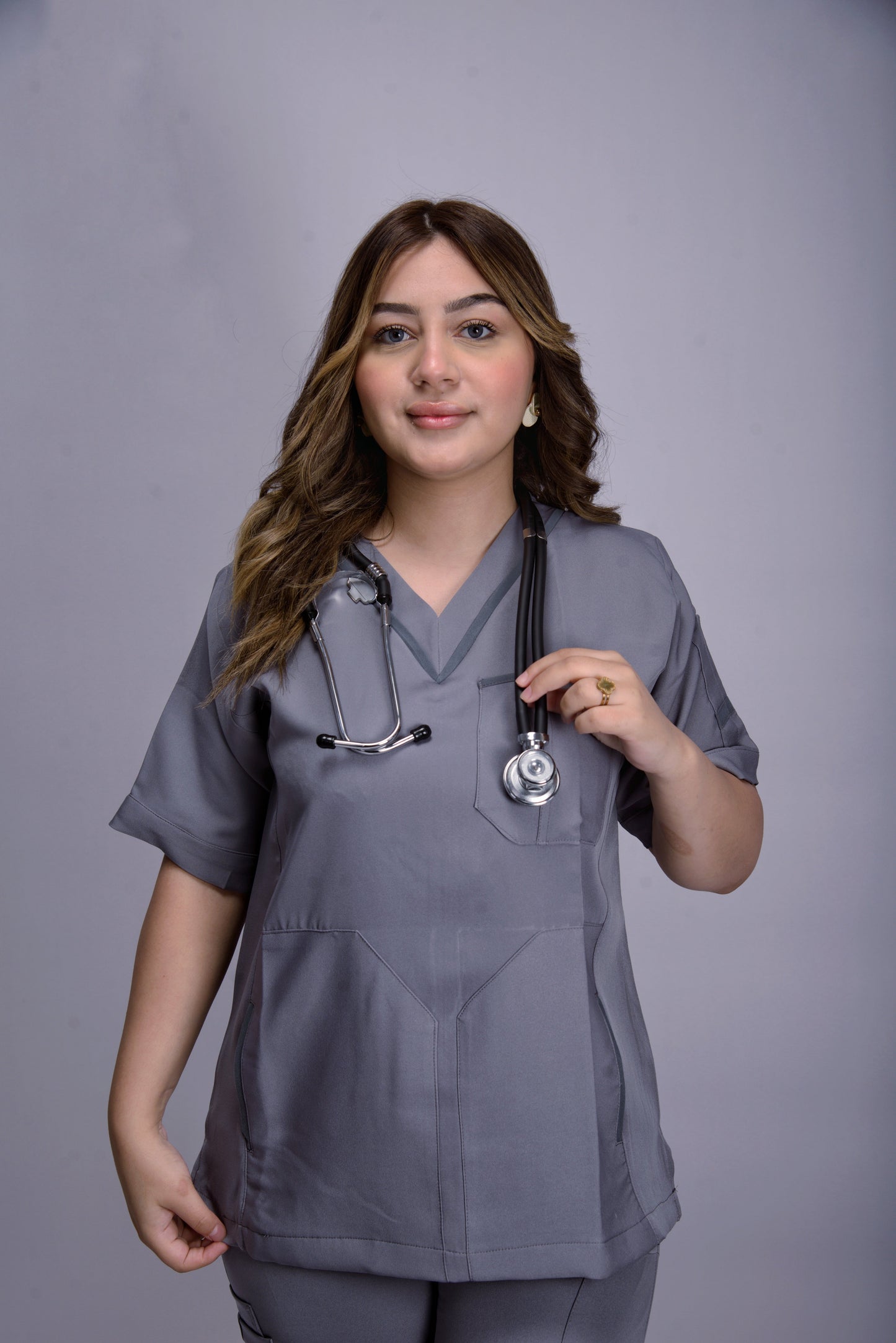 𝐂𝐋𝐎𝐔𝐃 𝐆𝐑𝐀𝐘 𝐕-𝐍𝐞𝐜𝐤 𝐬𝐜𝐫𝐮𝐛