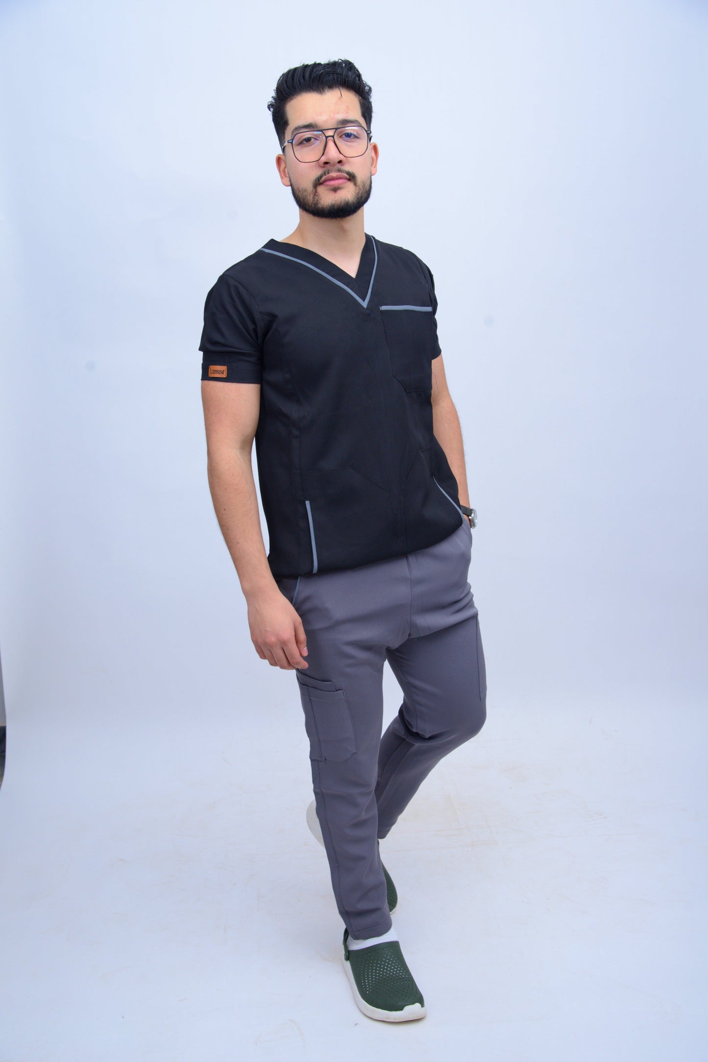 MIXED BLACK & GREY V-NECK SCRUB