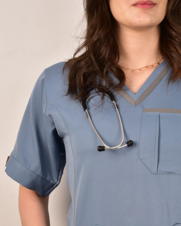 V-NECK (BRIGHT-Blue) – Image 4