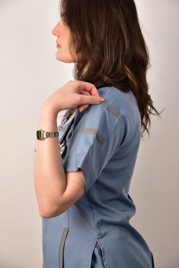 V-NECK (BRIGHT-Blue) – Image 3